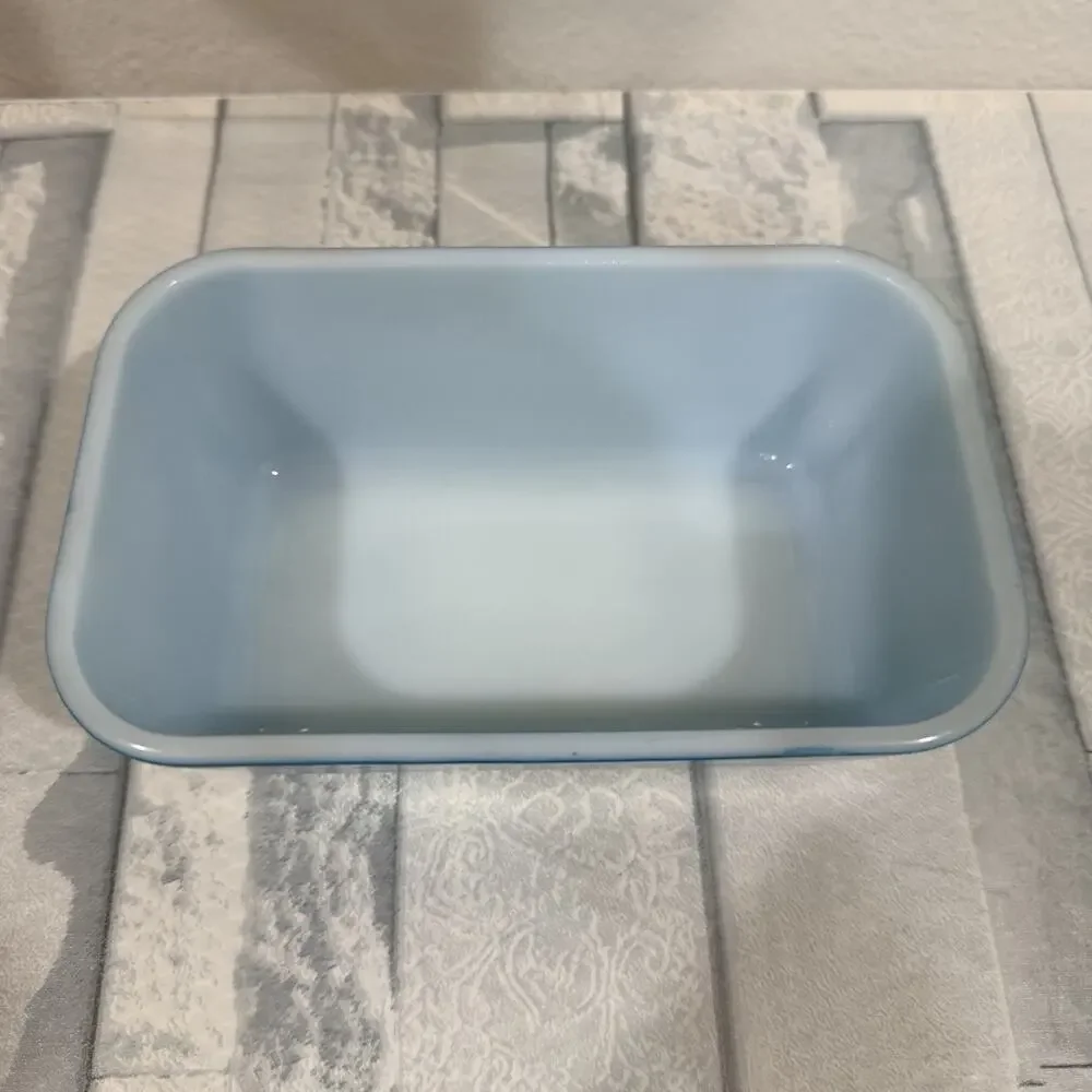 Pyrex blue refrigerator